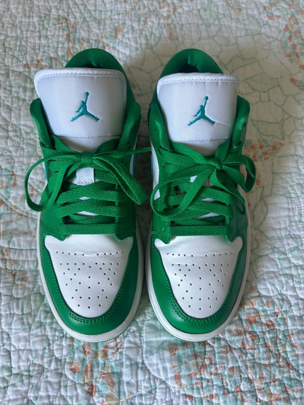 Jordan Low Top Sneakers - White & Green
